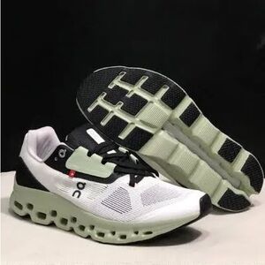On Running Cloudstratus White Moss Athletic Sneaker - Like new